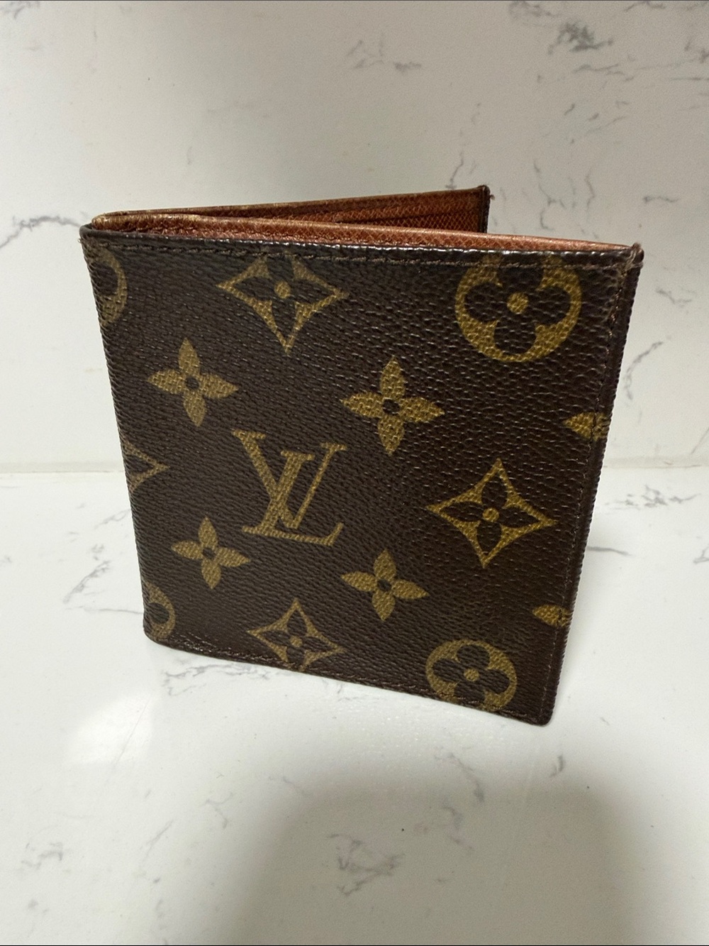 Louis Vuitton LV Monogram Canvas Men's Bi-Fold Wallet